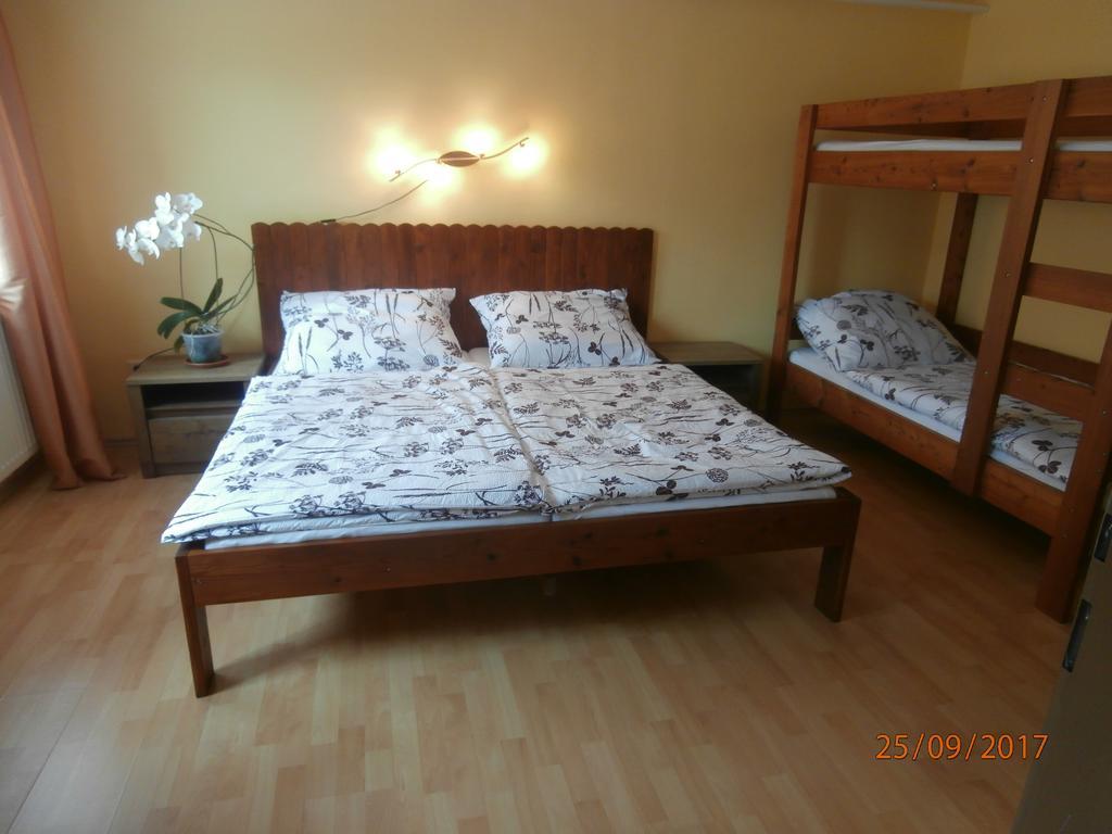 Apartman Aya ยาโนฟ นาด นีโซว์ ภายนอก รูปภาพ